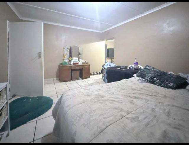 3 BEDROOM HOUSE FOR SALE IN MINNEBRON